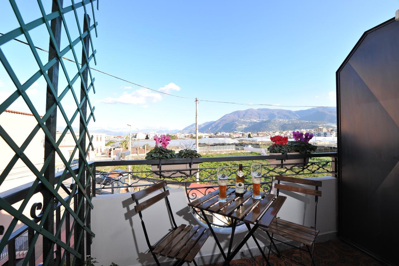 B&B Le Cycas Castellammare di Stabia Zewnętrze zdjęcie